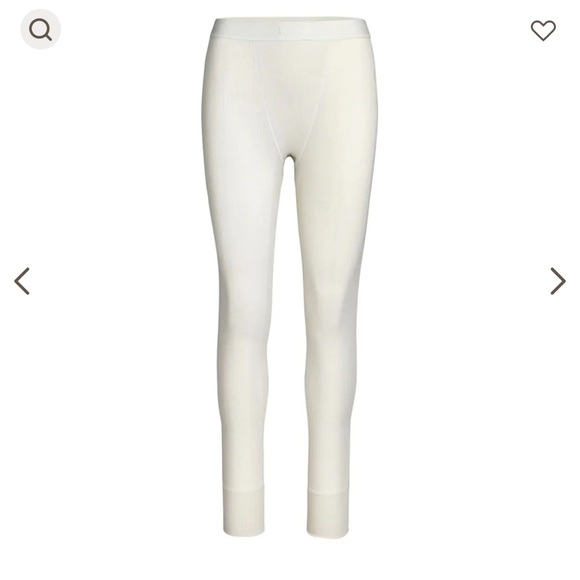 SKIMS Cotton Rib Legging in the shade Bone size xs - gently used - Picture 3 of 6